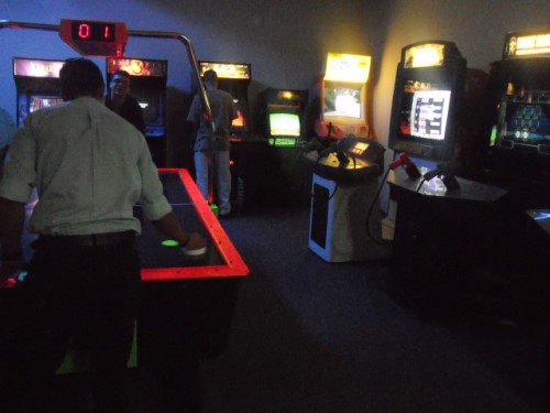 GAMIFICATION-BEST-COMPANY-EMPLOYEE-GAME-ROOM-IDEASe048bb19ec4000bd.jpg