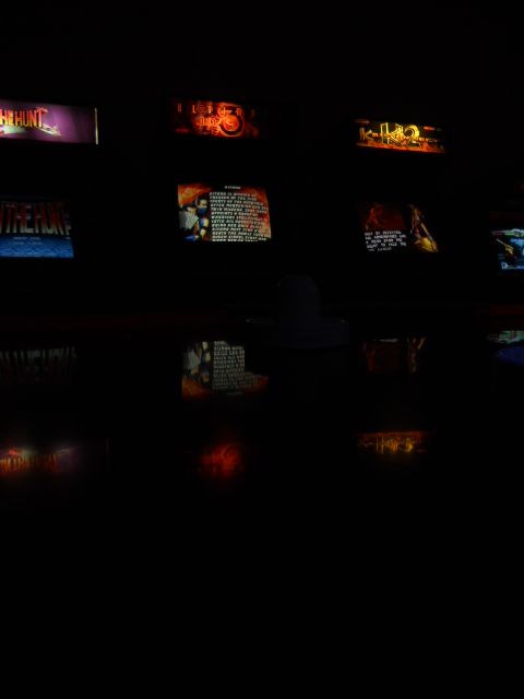 GAMIFICATION-CLASSIC-ARCADE-MACHINES-BREAK-ROOM5f76e19c77d8465d.jpg