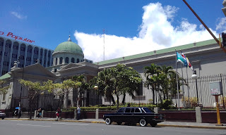 The-Metropolitan-Cathedral-of-San-Jose.-COSTA-RIXA-W123-MERCEDES-LIMOUSINE-SERVICE-FOR-WEDDINGScef0514b01828a84.jpg