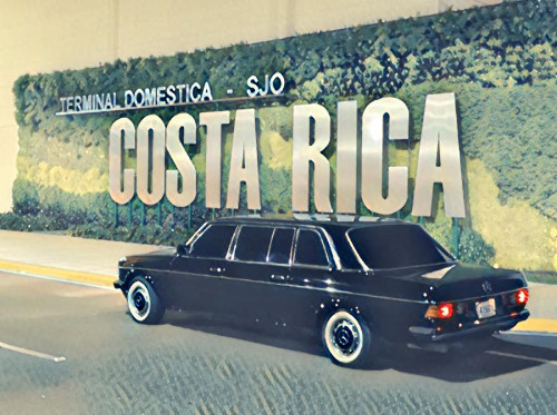 VINTAGE-MERCEDES-LIMOUSINE-FOR-CLIENTS12bbaeafb721a94b.jpg