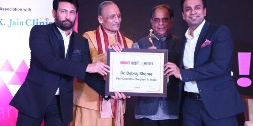Dr.DebrajShome-Awarded-as-the-Best-Cosmetic-Surgeon-in-India.eabd7abe22fc170a.jpg