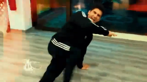 Yeik-Lawson-Rodriguez-Costa-Ricas-Call-Center-Rap-Breakdancing-commerical-7707a1a0b195a9186.png